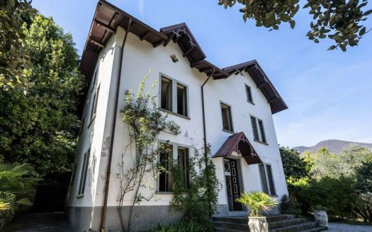 Villa-Storica-Tavernola-Bergamasca